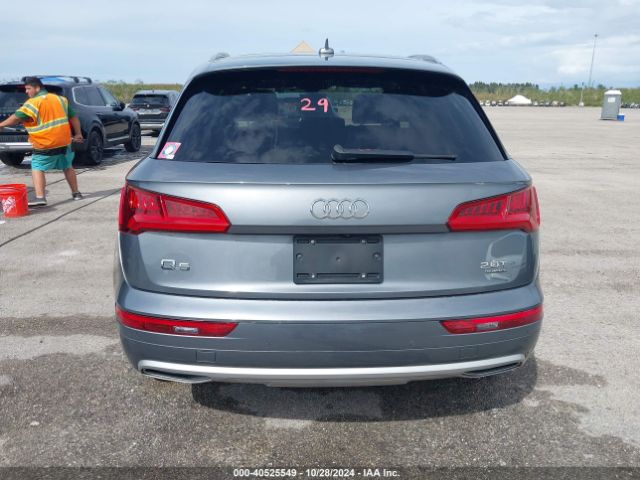 WA1BNAFY1J2123674 Audi Q5 2.0t Premium/2.0t Tech Premium
