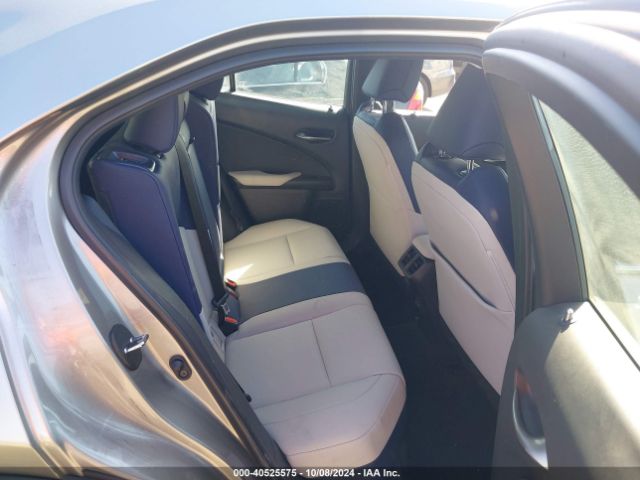 JTHX3JBH7M2042463 Lexus UX 200