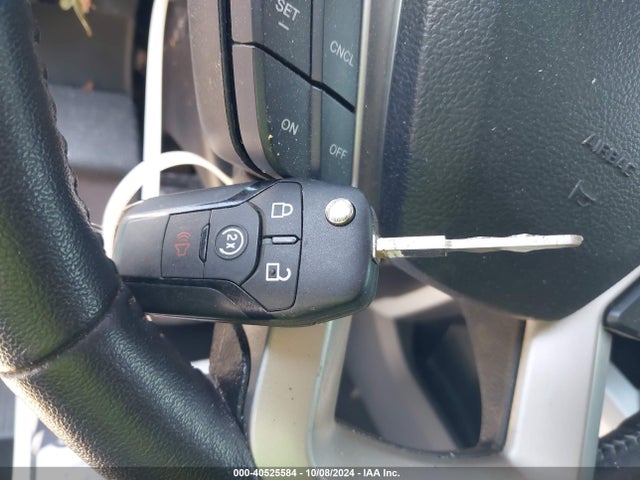 1FT7W2BT0KEE18029 Ford F-250 Lariat