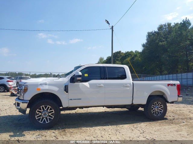 1FT7W2BT0KEE18029 Ford F-250 Lariat