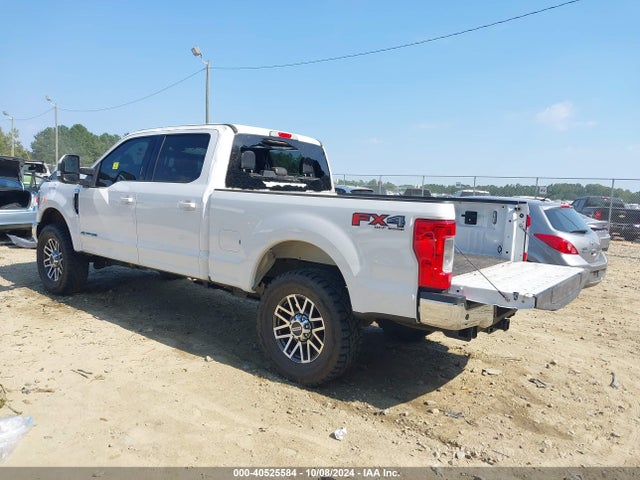 1FT7W2BT0KEE18029 Ford F-250 Lariat