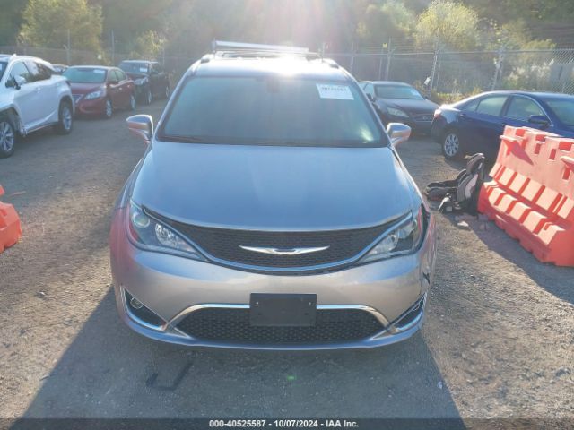 2C4RC1BG8HR540261 Chrysler Pacifica Touring-l
