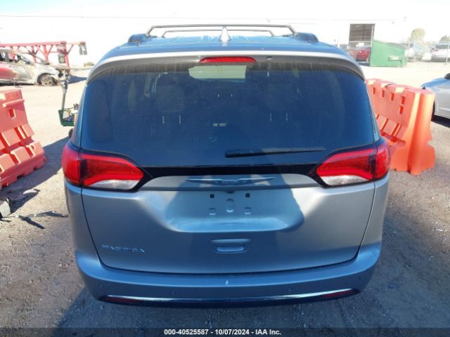 2C4RC1BG8HR540261 Chrysler Pacifica Touring-l