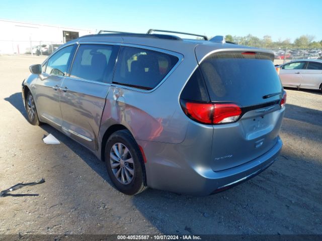 2C4RC1BG8HR540261 Chrysler Pacifica Touring-l