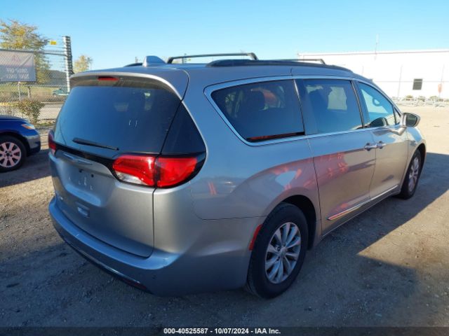 2C4RC1BG8HR540261 Chrysler Pacifica Touring-l