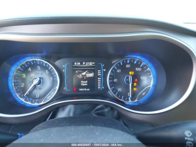 2C4RC1BG8HR540261 Chrysler Pacifica Touring-l