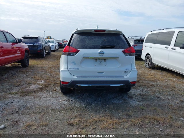 Nissan ROGUE SV 2017 5N1AT2MT1HC885987 Image 16