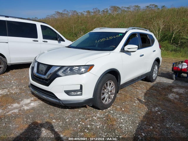 Nissan ROGUE SV 2017 5N1AT2MT1HC885987 Image 2