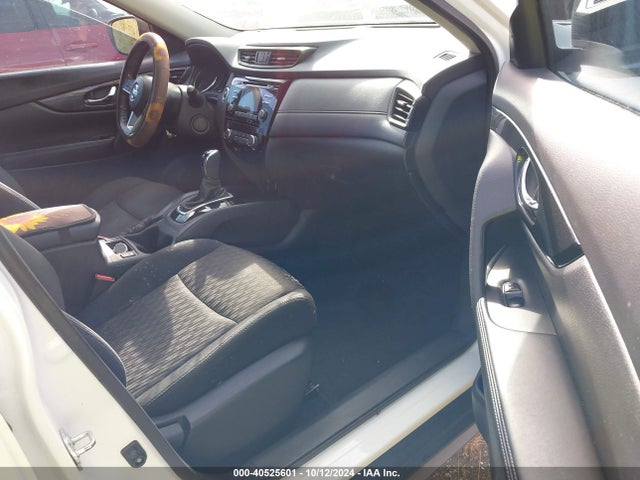 Nissan ROGUE SV 2017 5N1AT2MT1HC885987 Image 5