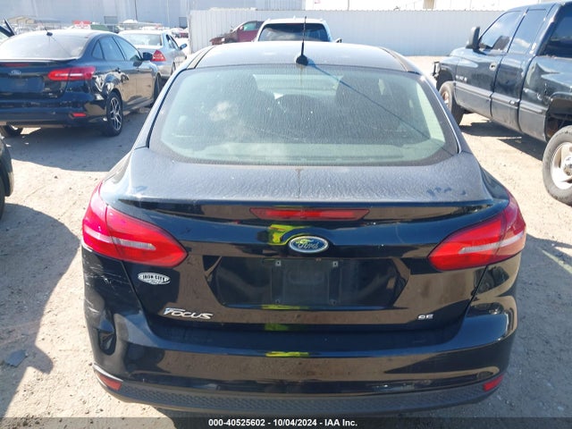 Ford FOCUS SE 2017 1FADP3F25HL322172 Image 16