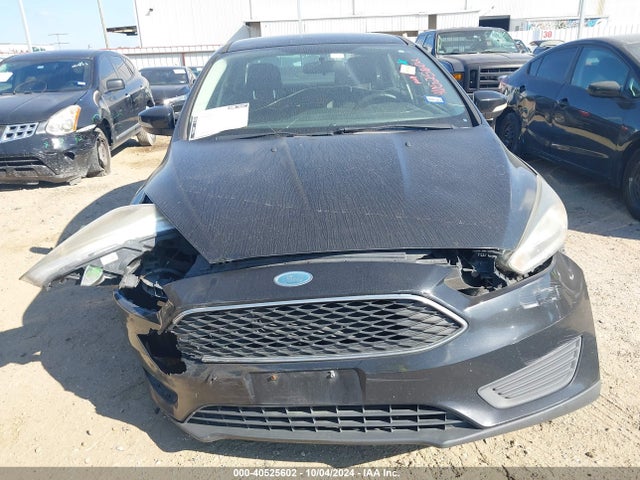 Ford FOCUS SE 2017 1FADP3F25HL322172 Image 6
