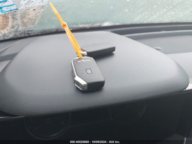 5XYRK4LF0NG142617 KIA SORENTO SX