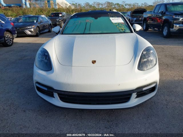 WP0AB2A75JL136372 Porsche Panamera 4s