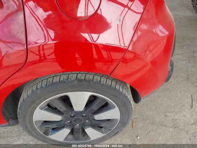 KIA SOUL + 2016 KNDJP3A55G7356246 Image 17