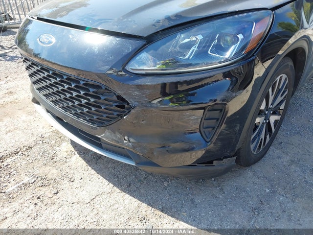 1FMCU0BZ2LUB80572 Ford Escape Se Sport Hybrid