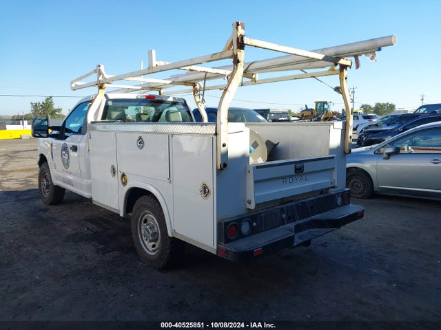 Ford F-350 Xl 2019 1FDBF3A61KEG80715 Image 3