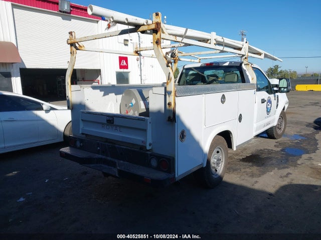 Ford F-350 Xl 2019 1FDBF3A61KEG80715 Image 4