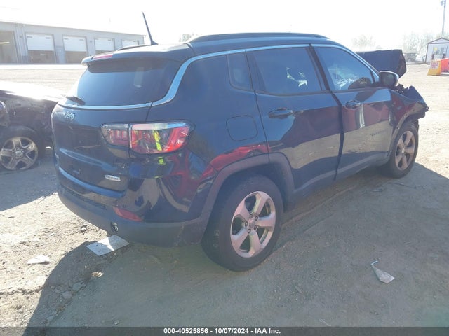 Jeep Compass Latitude 4x4 2018 3C4NJDBB5JT161313 Image 4