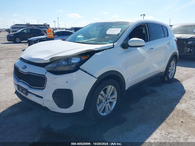 KIA Sportage Lx 2018 KNDPM3AC6J7332062 Image 2