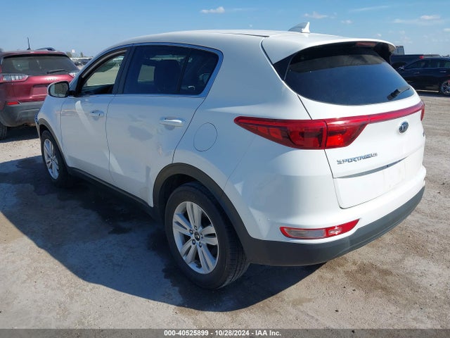 KIA Sportage Lx 2018 KNDPM3AC6J7332062 Image 3