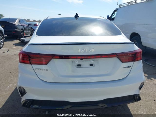 3KPF54AD1PE615405 KIA Forte Gt-line