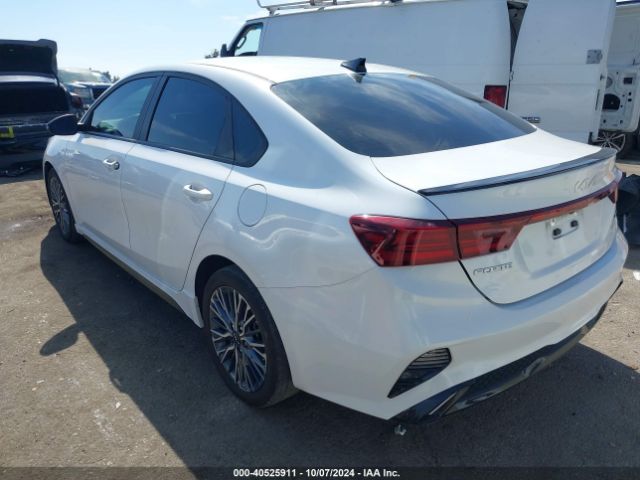3KPF54AD1PE615405 KIA Forte Gt-line