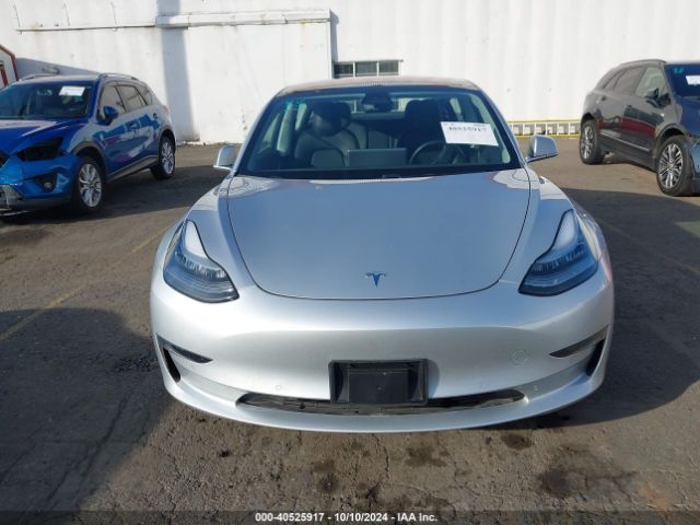 5YJ3E1EA0JF014313 Tesla Model 3 Long Range/mid Range