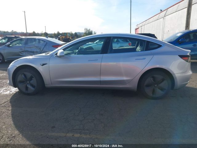 5YJ3E1EA0JF014313 Tesla Model 3 Long Range/mid Range