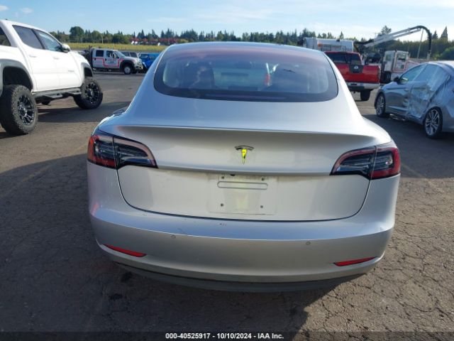 5YJ3E1EA0JF014313 Tesla Model 3 Long Range/mid Range