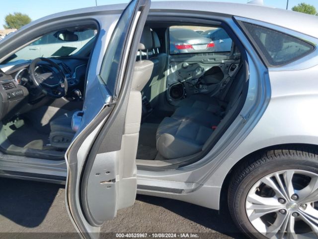 2G1125S38E9208765 Chevrolet Impala 2lt