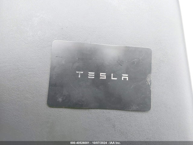 2021 TESLA MODEL Y 5YJYGDEE4MF243120 Photo 10