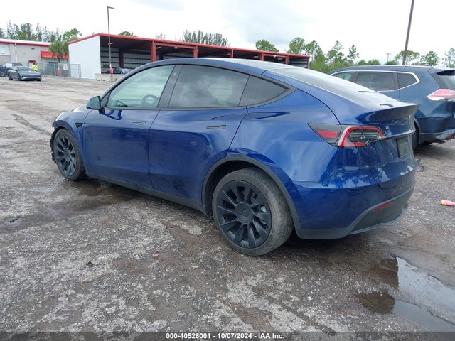 2021 TESLA MODEL Y 5YJYGDEE4MF243120 Photo 2