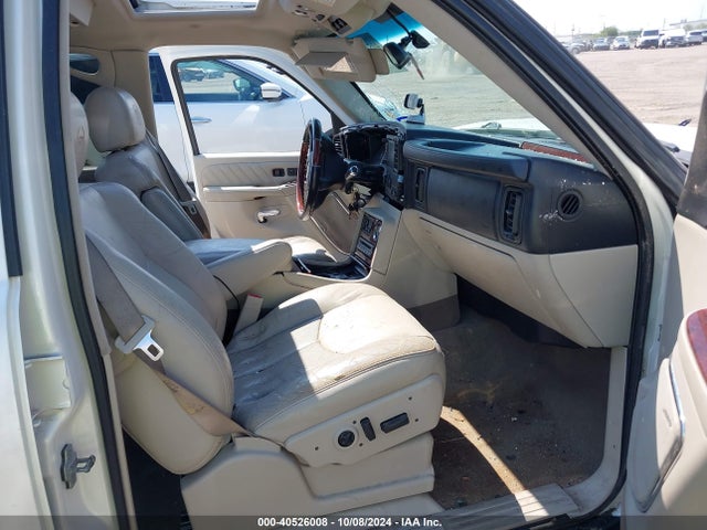 2005 CADILLAC ESCALADE ESV 3GYFK66N05G269302 Photo 4