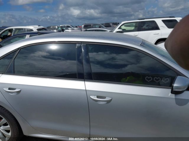 1VWAT7A39FC032608 Volkswagen Passat 1.8t Wolfsburg Edition