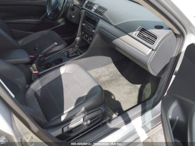 1VWAT7A39FC032608 Volkswagen Passat 1.8t Wolfsburg Edition