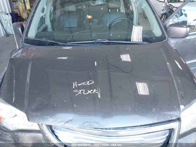 2C4RC1BG5GR188111 Chrysler Town & Country Touring