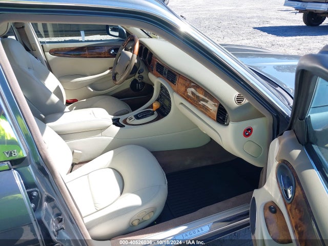 2001 JAGUAR XJ8 SAJDA24C61LF33361 Photo 4