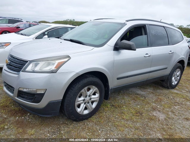 Chevrolet Traverse Ls 2015 1GNKRFKD2FJ223569 Image 2