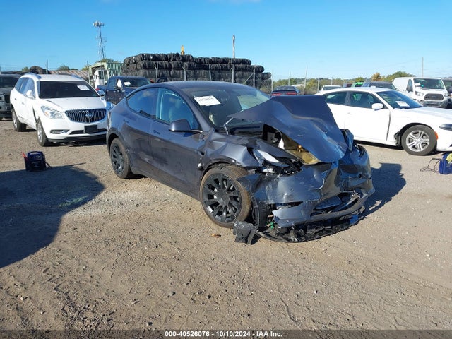 2023 TESLA MODEL Y 7SAYGDEEXPF766262 Photo 0