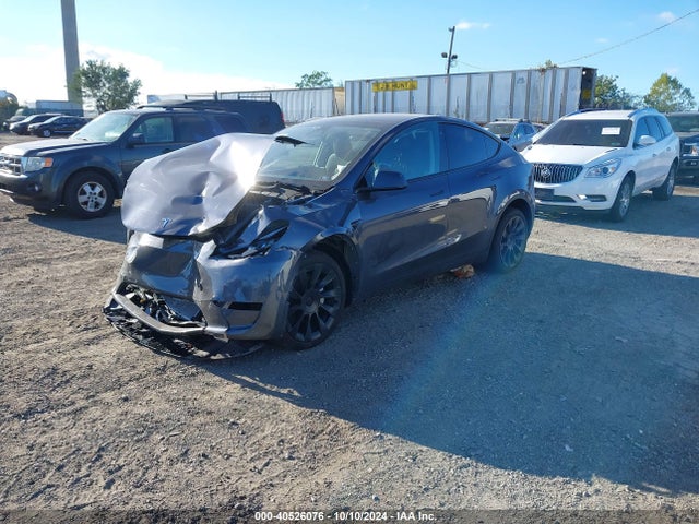 2023 TESLA MODEL Y 7SAYGDEEXPF766262 Photo 1