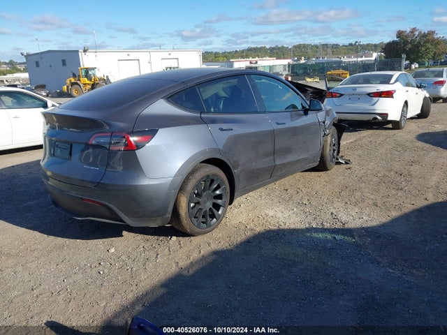 2023 TESLA MODEL Y 7SAYGDEEXPF766262 Photo 3