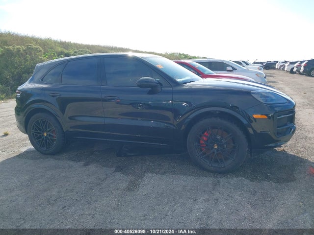 Porsche CAYENNE S 2024 WP1AL2AY7RDA33299 Image 14