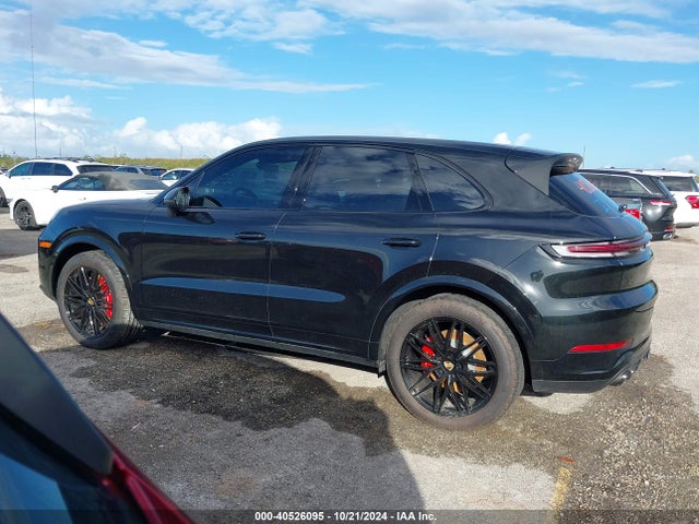 Porsche CAYENNE S 2024 WP1AL2AY7RDA33299 Image 15