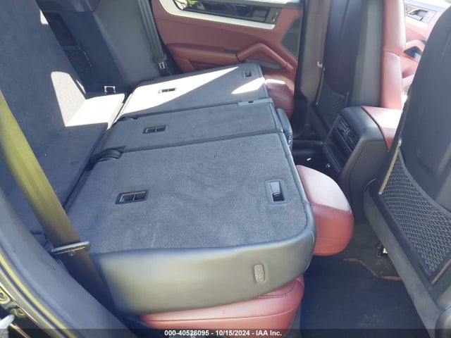 Porsche CAYENNE S 2024 WP1AL2AY7RDA33299 Image 12