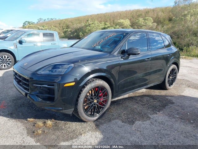 2024 PORSCHE CAYENNE WP1AL2AY7RDA33299 Photo 1