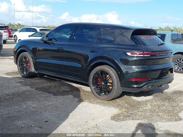 2024 PORSCHE CAYENNE WP1AL2AY7RDA33299 Photo 2