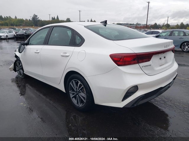 KIA Forte Lxs 2023 3KPF24AD2PE674701 Image 3