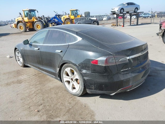 2013 TESLA MODEL S 5YJSA1DN8DFP05749 Photo 2