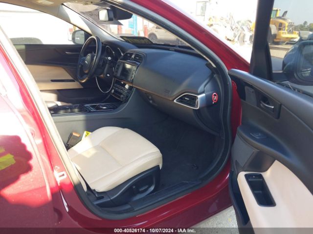 SAJAD4BG6HA957962 Jaguar Xe 25t Premium