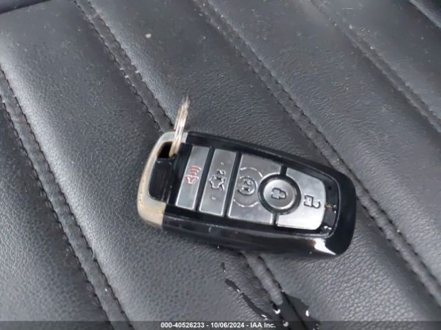 3FA6P0HD0JR185588 Ford FUSION SE